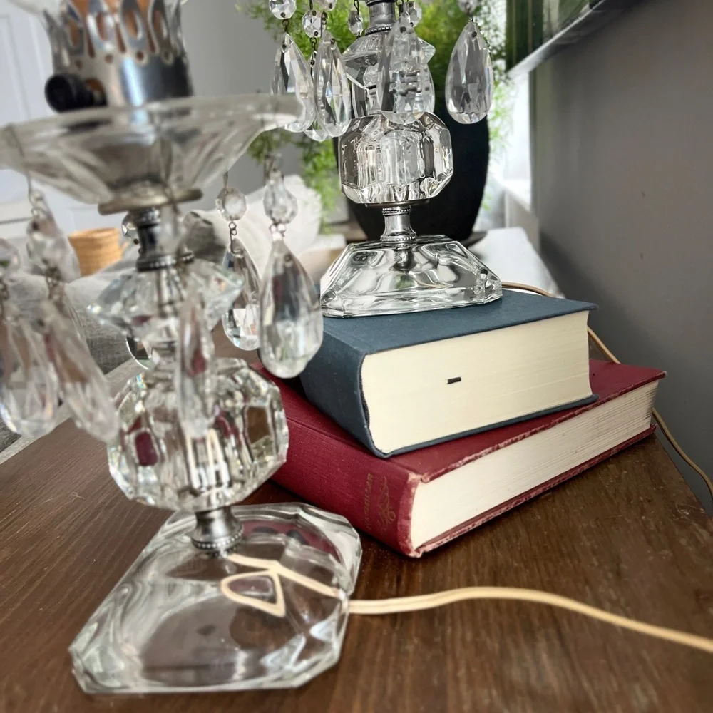 Vintage 1950's Crystal/Etched Glass Hollywood Regency Boudoir Lamps -Pair - Picture 4 of 11